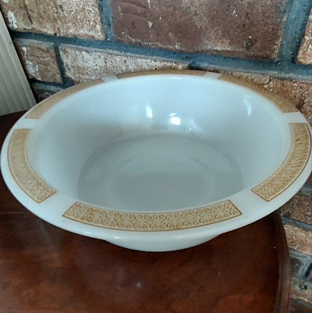 Anchor Hocking Harvest Gold Place Setters 9" Serving Bowl 1077 USA Oven Proof